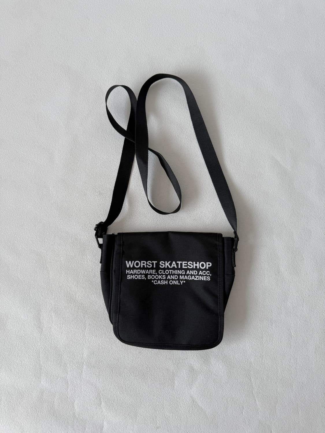 워스트 스케이트샵(WORST SKATESHOP) 크로스백 상품이미지1