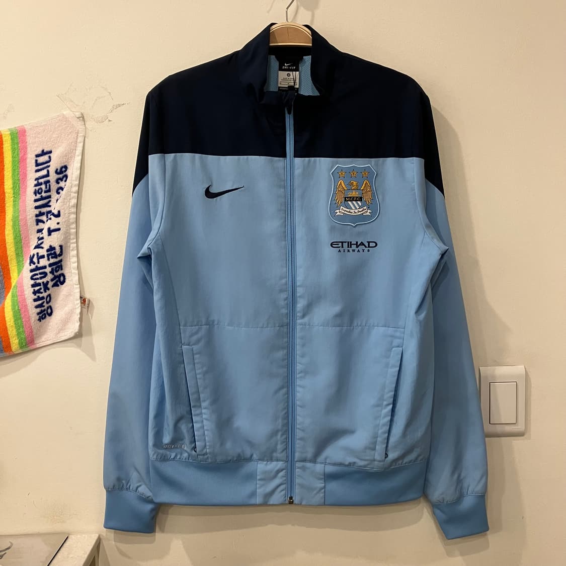 18 나이키 맨시티 져지 자켓 맨체스터시티 상품이미지1