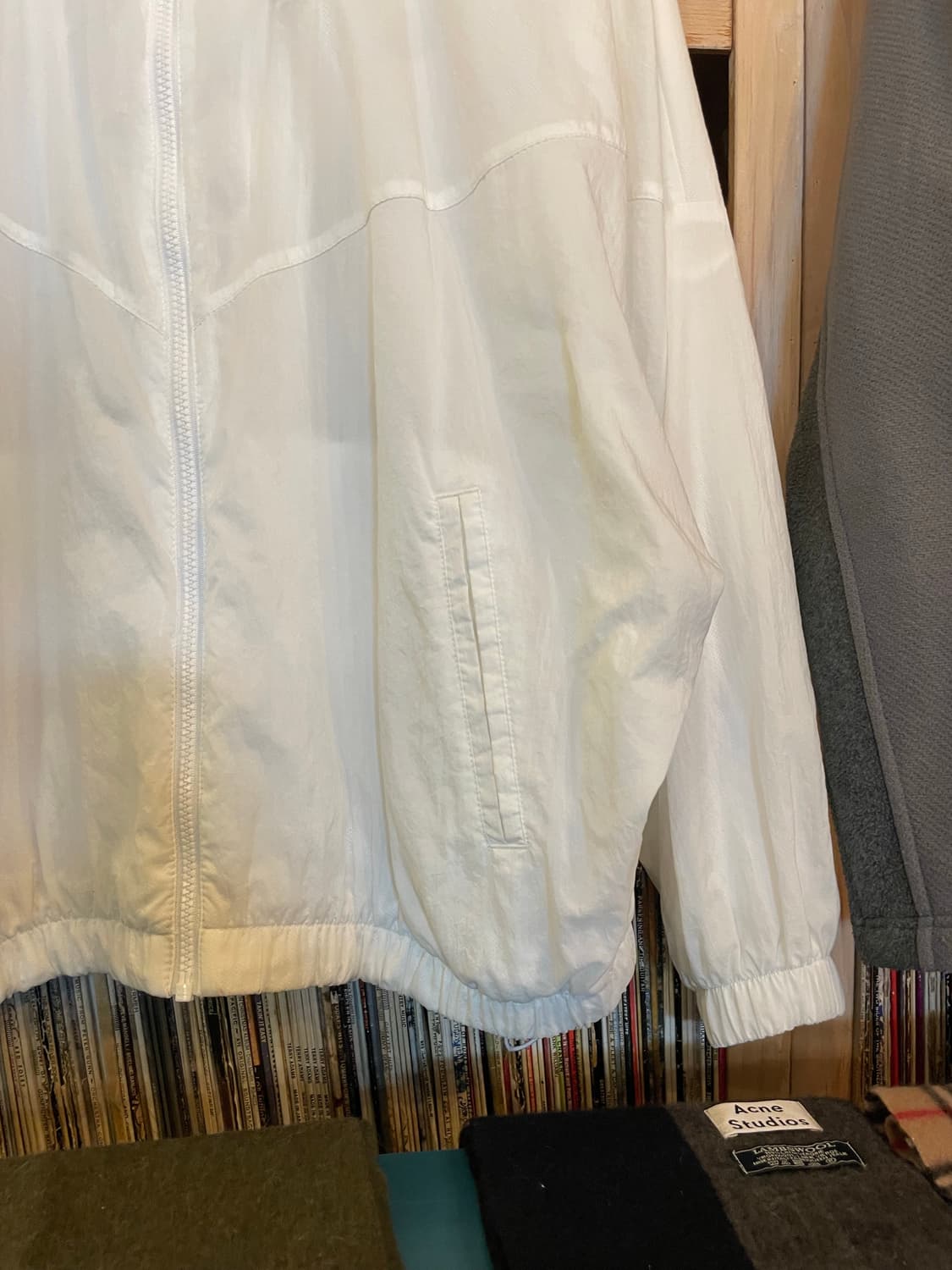 나이키 스우시 화이트 윈드러너 자켓 상품이미지4