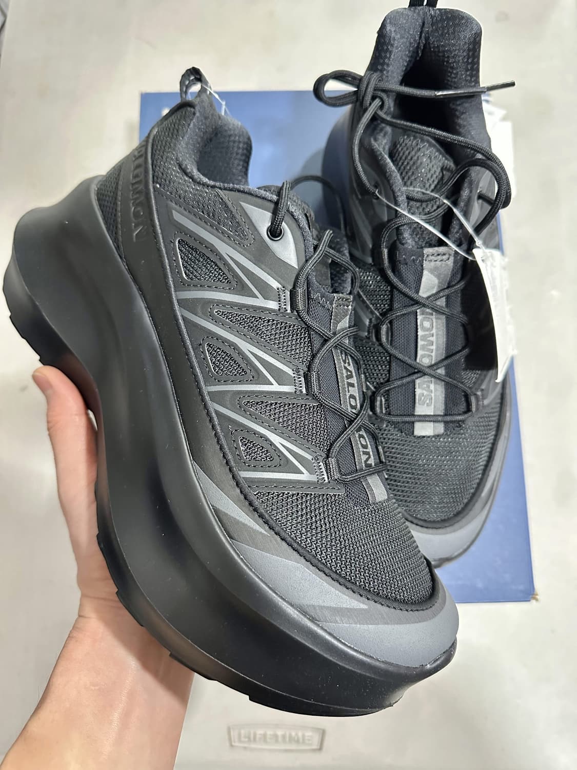 꼼데 살로몬 XT-6 익스팬스 플랫폼 255사이즈 새상품 상품이미지1