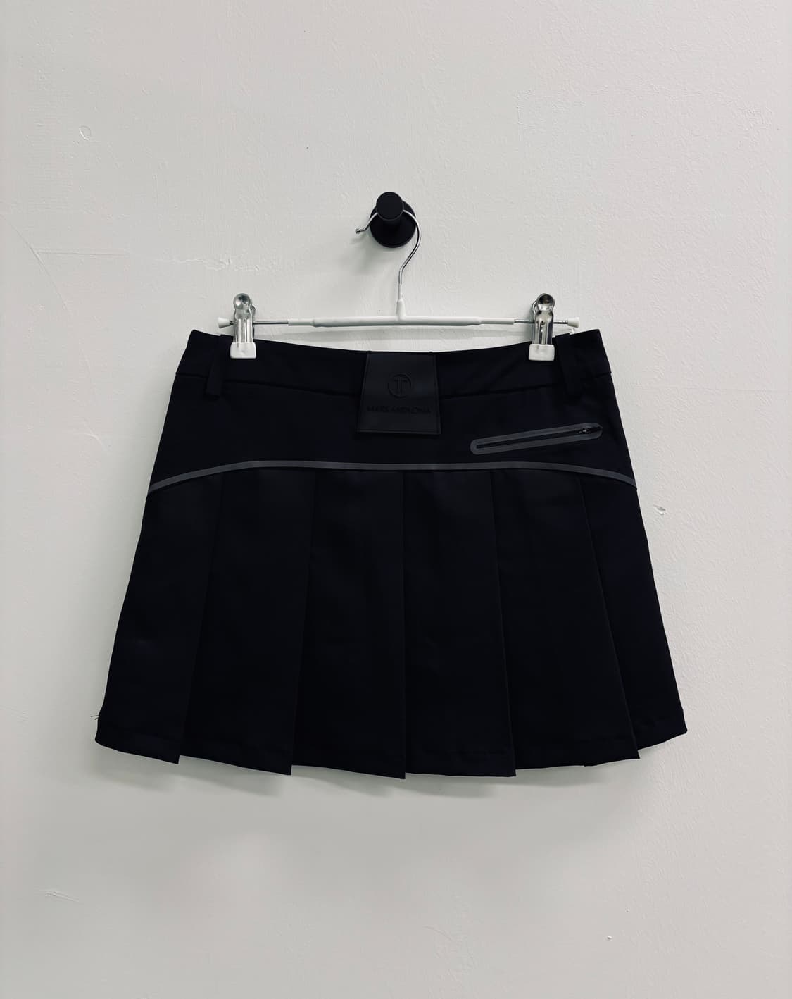 마크앤로나 MARK & LONA 플리츠 골프 스커트 상품이미지2