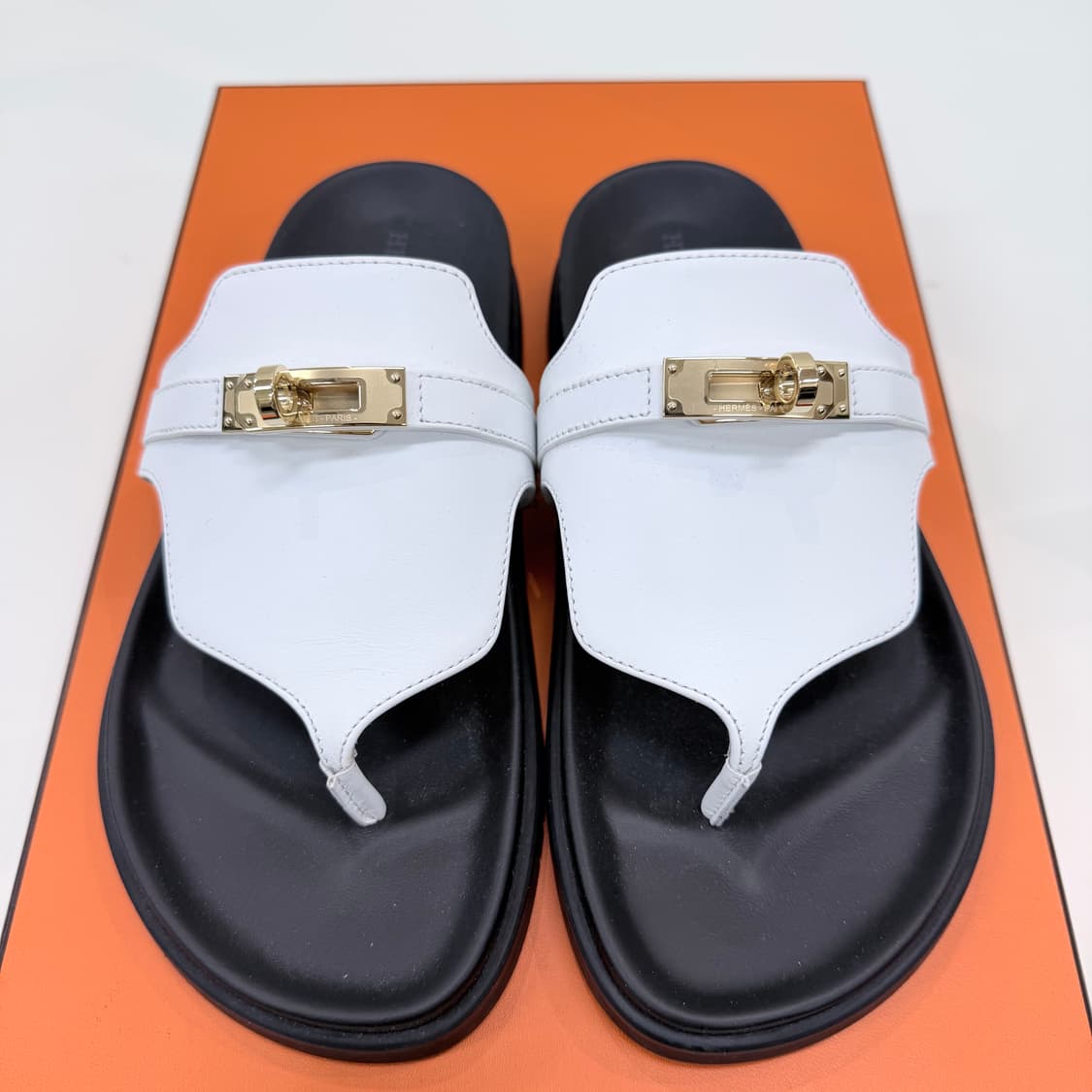[미사용/230] 에르메스 엠파이어 케리 버클 스웨이드 샌들 슬리퍼 상품이미지6