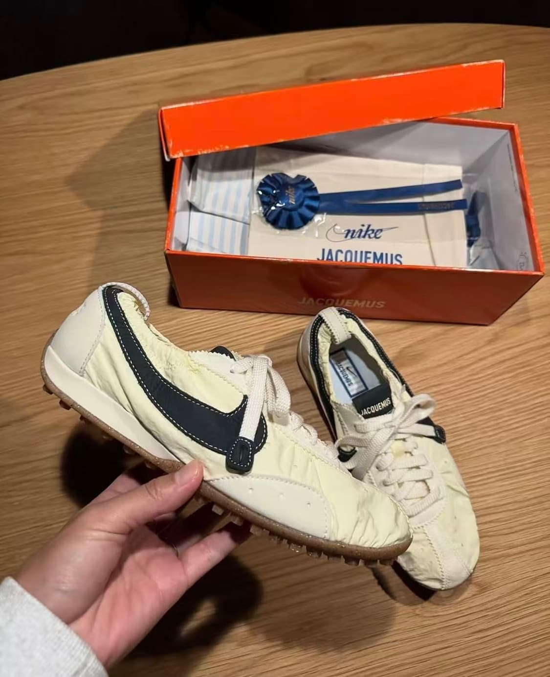 나이키 x 자크뮈스 문 슈 SP 앨러배스터 오프 누아르 상품이미지4
