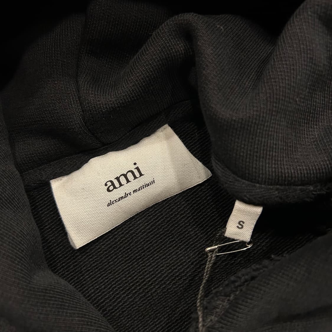 [S] 23FW 아미 헤비웨이트 스몰 하트 블랙 후드티 A846 상품이미지9