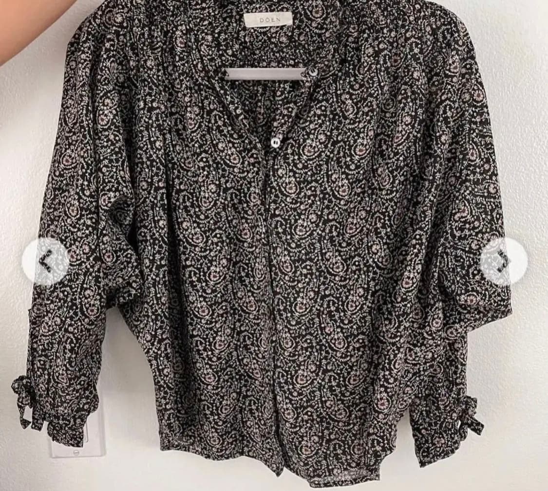 도엔 doen - black paisely rose top 블라우스 상품이미지4