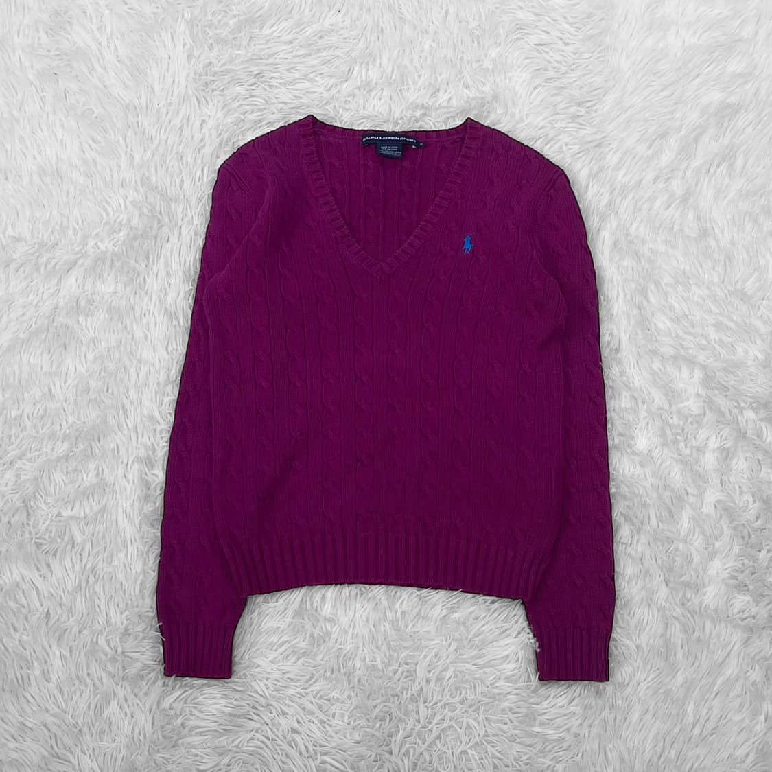폴로 랄프로렌 포니 로고 브이넥 케이블 니트 퍼플 상품이미지2