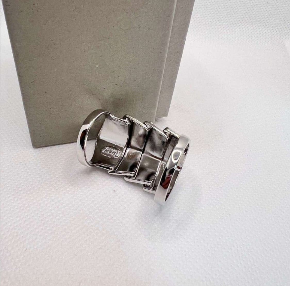 비비안웨스트우드 아카이브 4단 너클링 상품이미지3