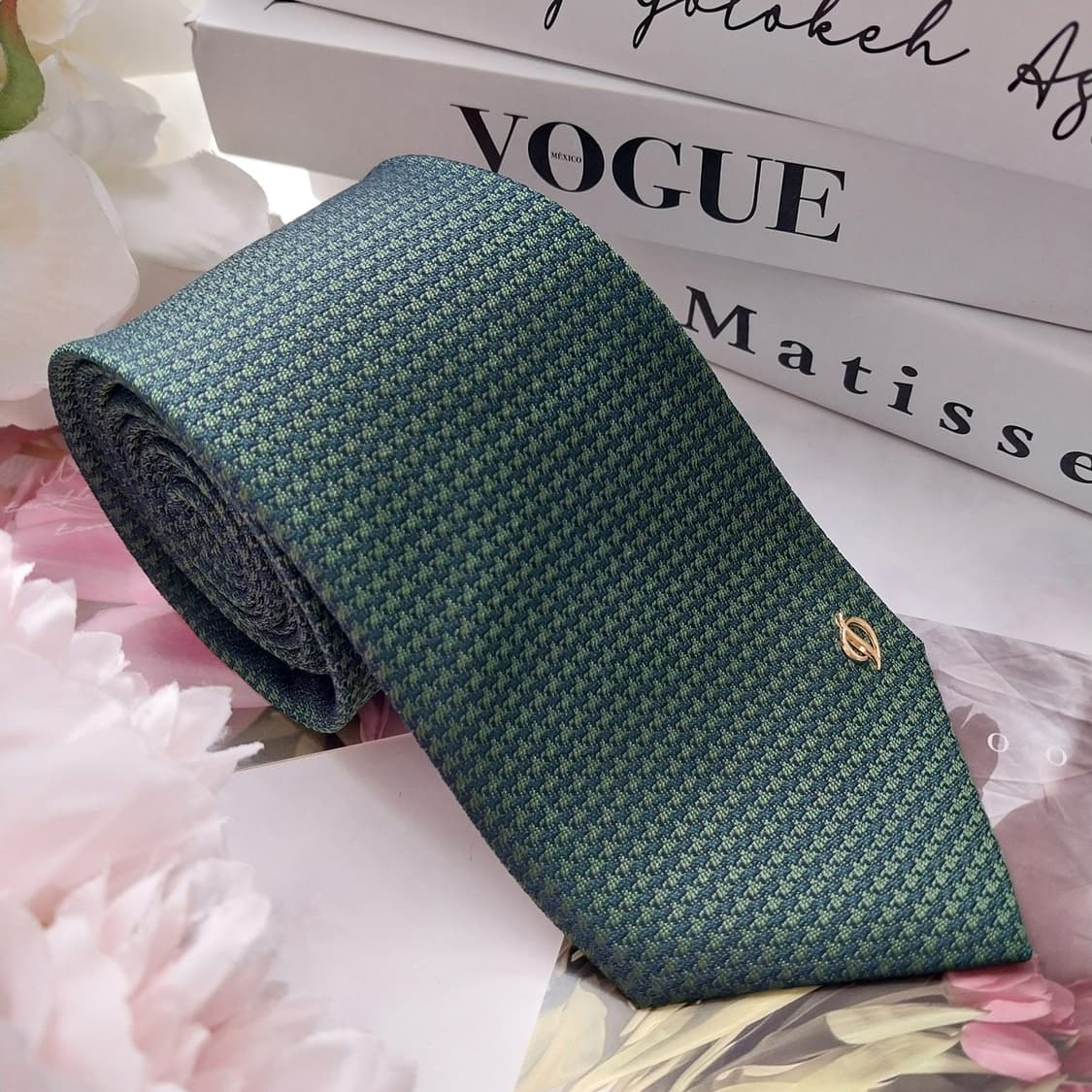 에스 티 듀퐁 실크 그린 패턴 넥타이 8.1cm A+등급 K1037
 상품이미지2