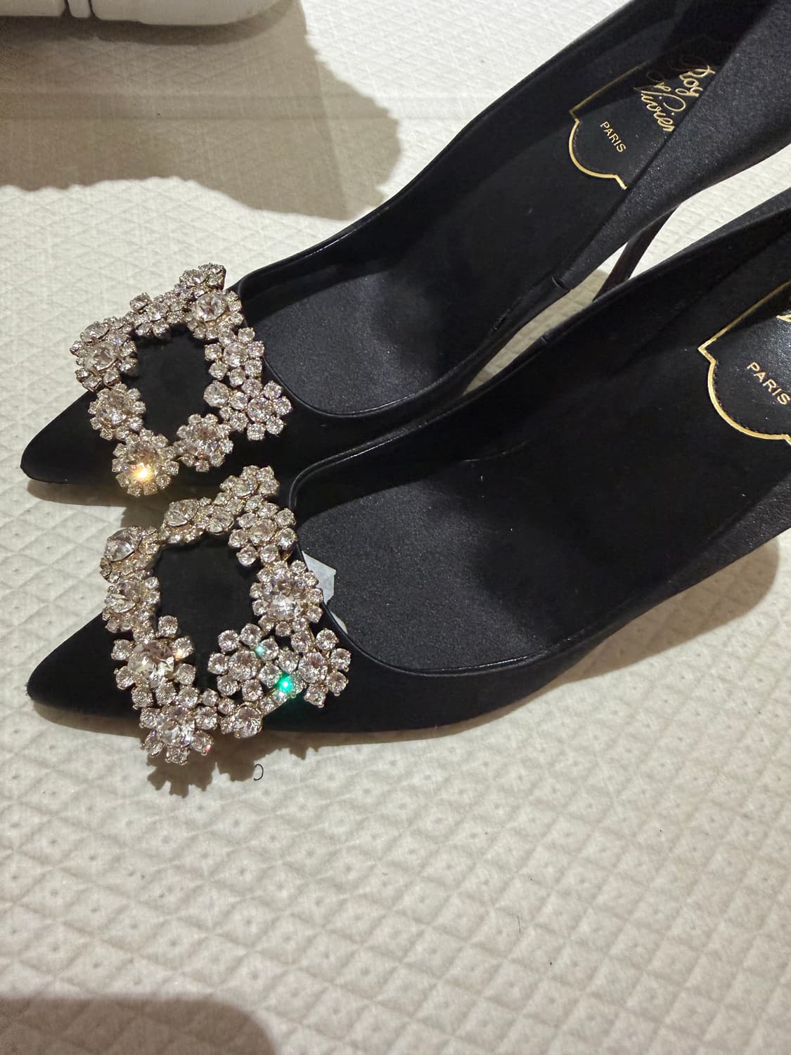 로저비비에 새틴 블랙하이힐 상품이미지8