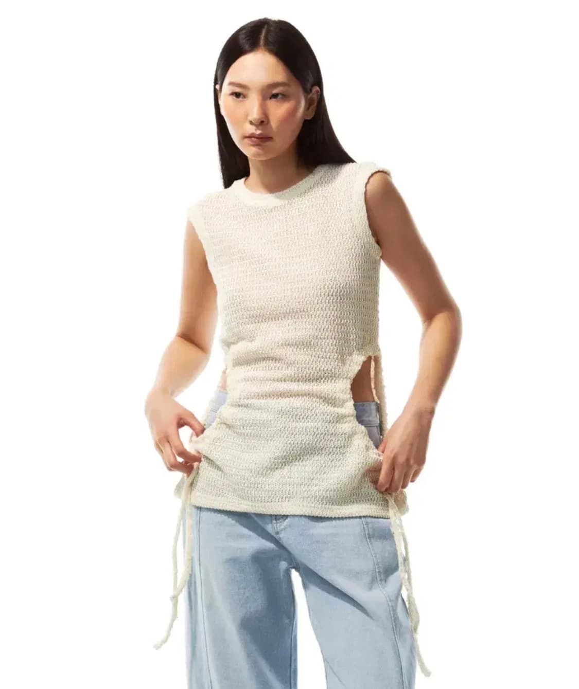 쓰리투에이티 컷아웃 니트 탑 상품이미지1