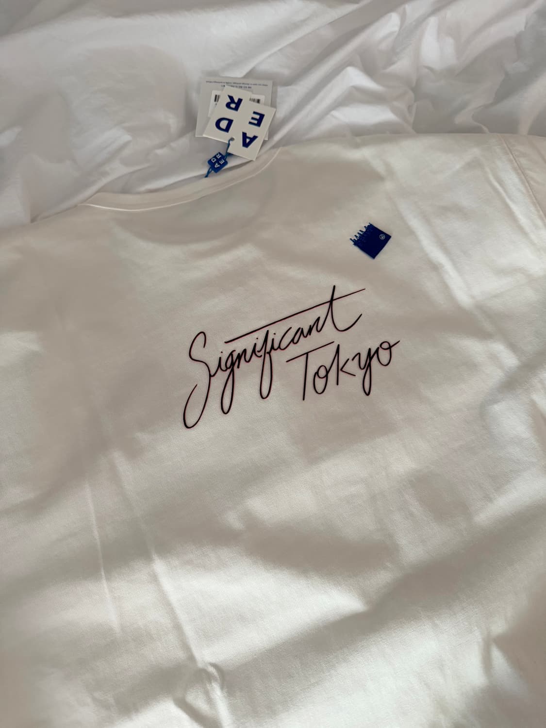 아더에러 시그니피컨트 도쿄 티셔츠 상품이미지1