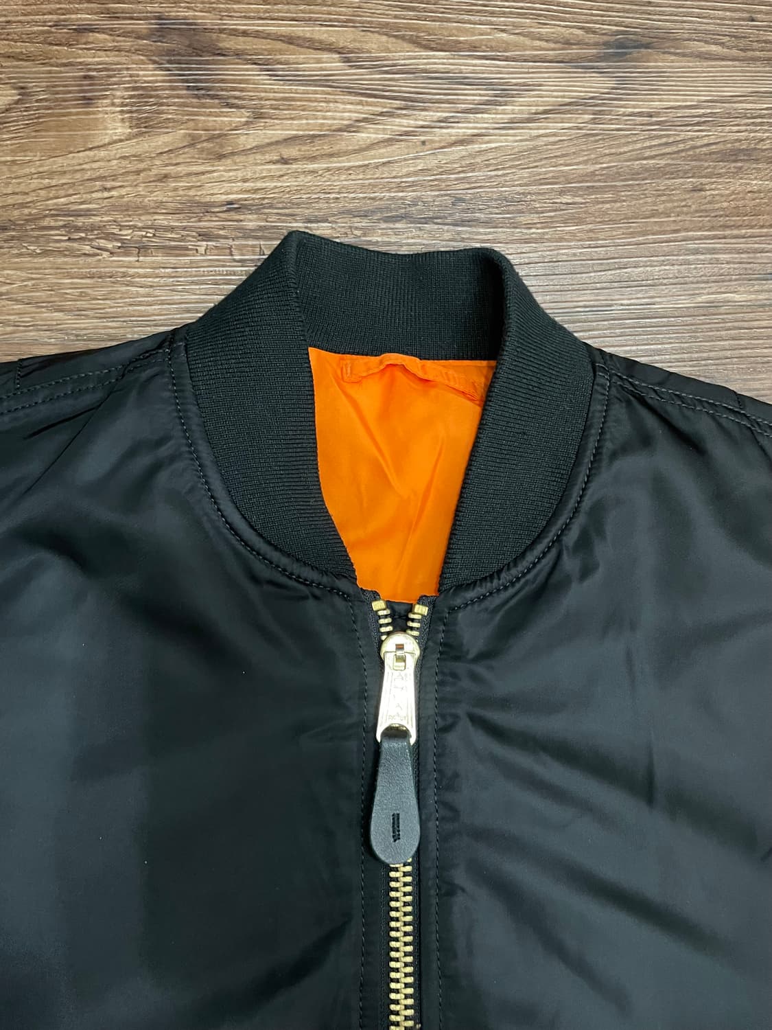 알파인더스트리 ma-1 플라이트 자켓 항공점퍼 블랙 상품이미지2