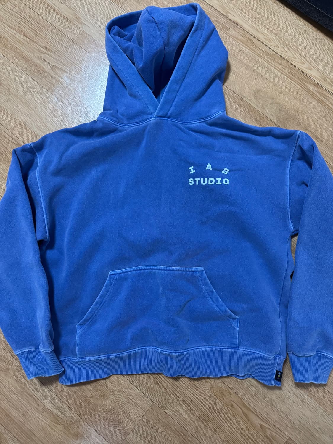 아이앱 스튜디오 피그먼트 후드티 블루 M 상품이미지1