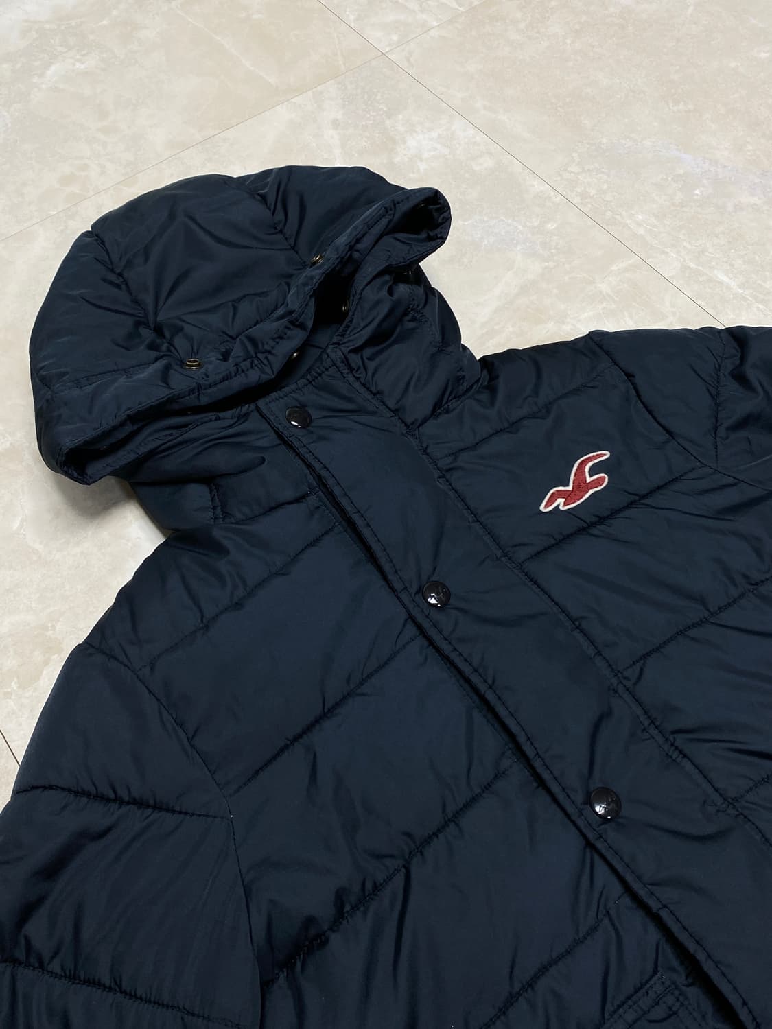 홀리스터 플란넬 배색 후디드 패딩 네이비 M 상품이미지1