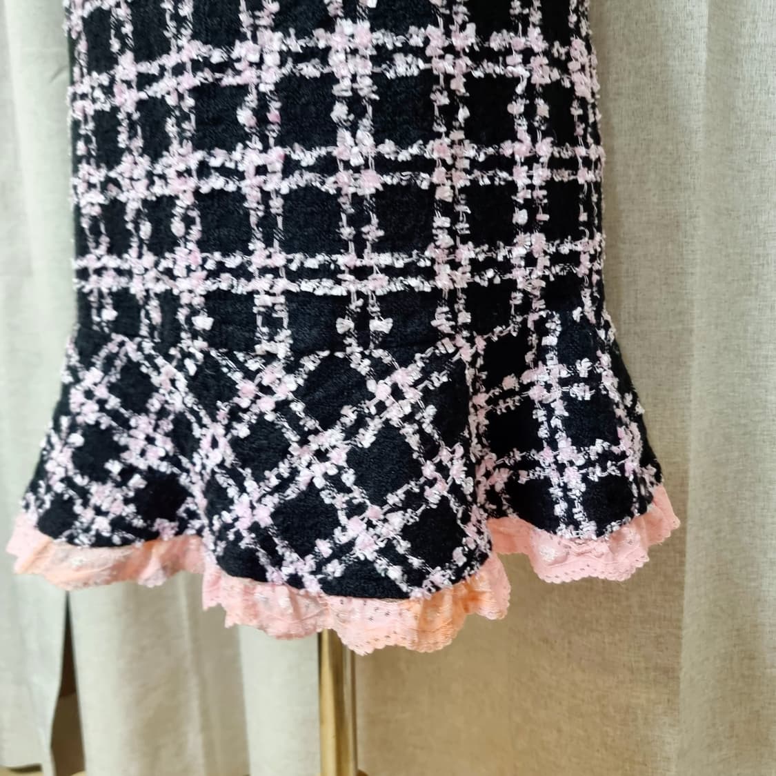 일본브랜드 트위드 슬리브리스 블랙핑크 원피스 오네갸루 (55) 새상품 상품이미지4