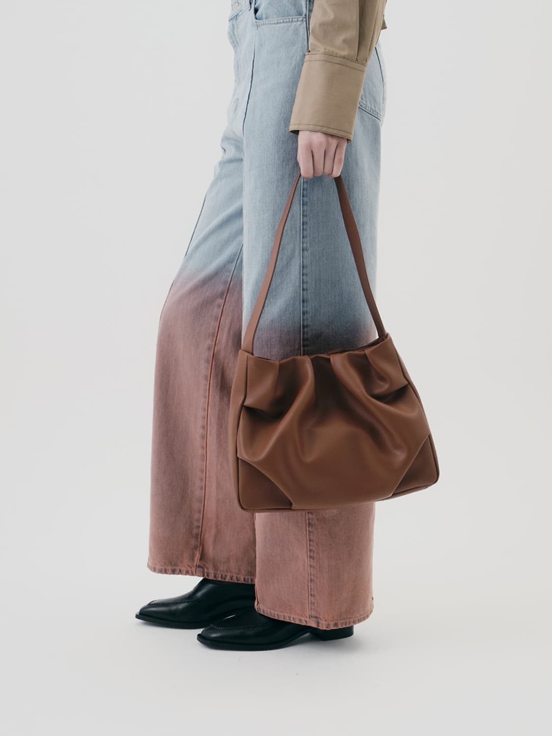 HOZE GABBY TAN 호재 호제 개더링 개비 호보백 숄더백 브라운 상품이미지1