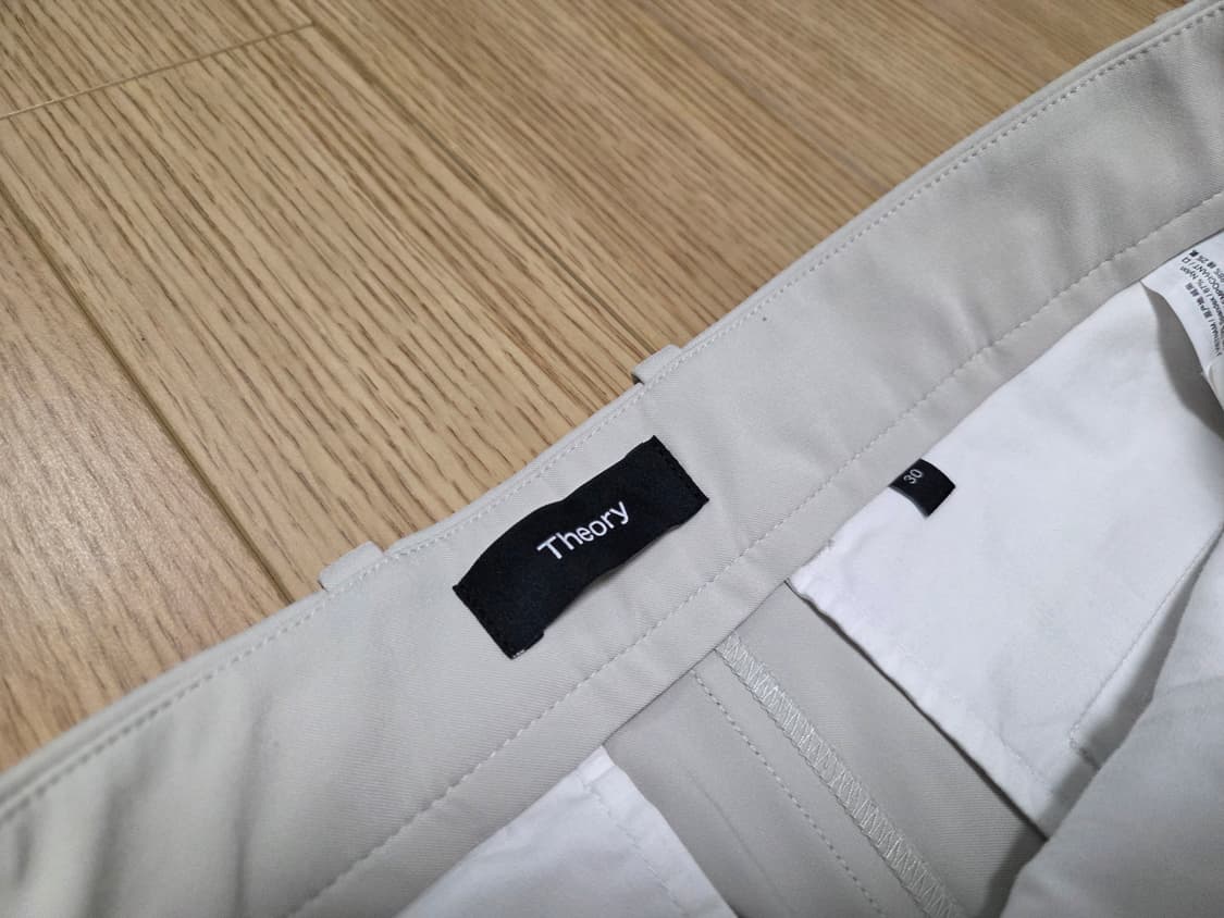 띠어리 Active Nylon Borough 슬랙스 상품이미지4