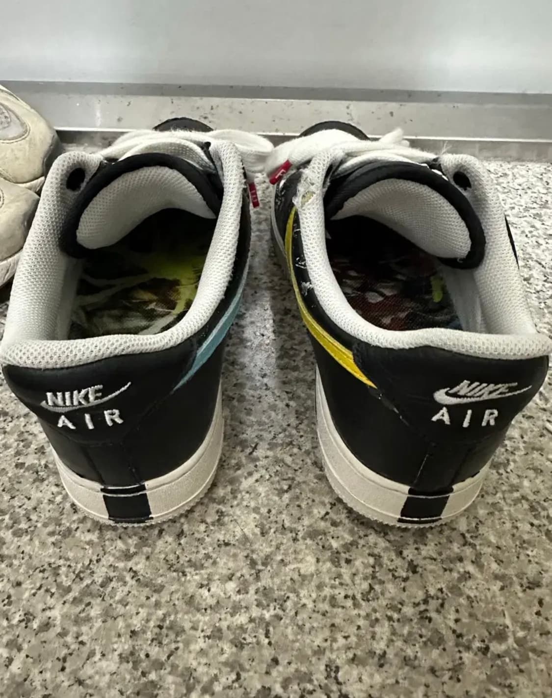 [265] 나이키 에어포스1 파라노이즈 3.0 상품이미지4