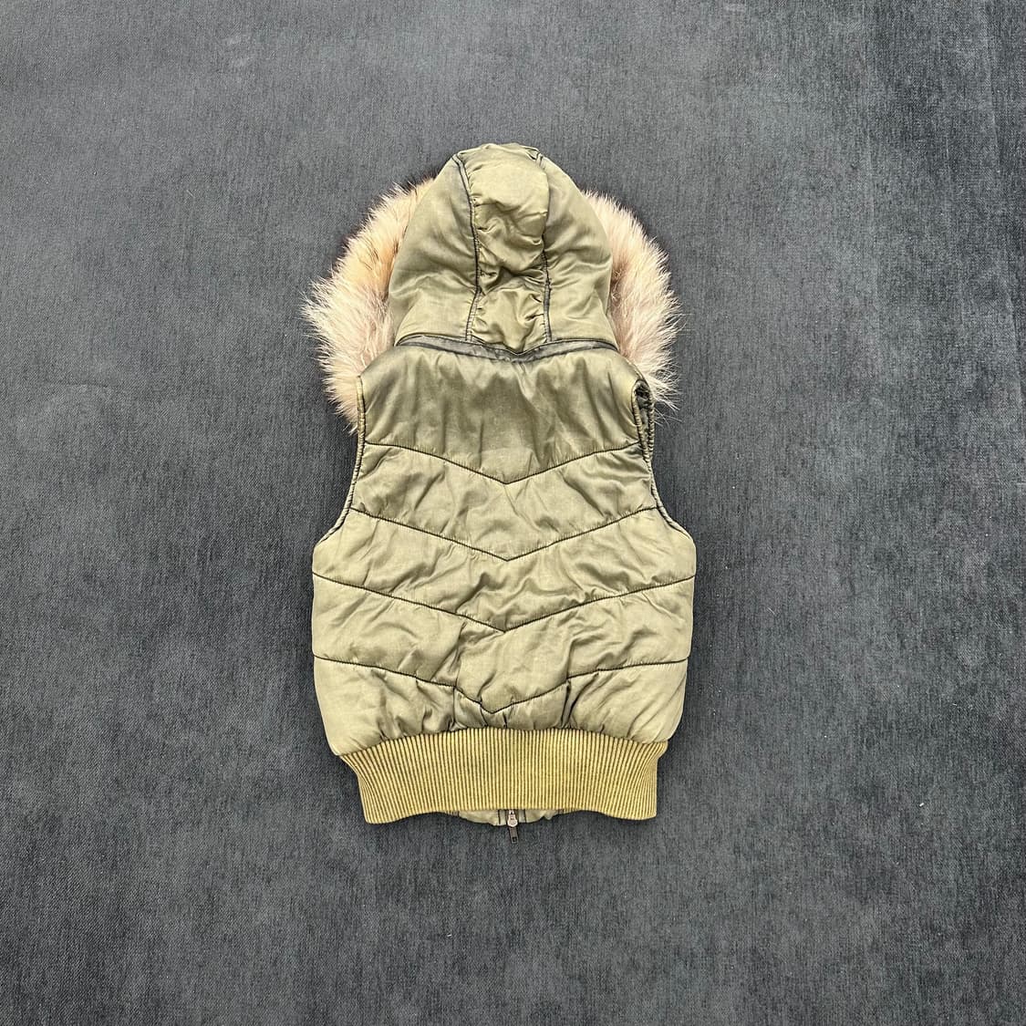 Y2K khaki Fur puffer vest  상품이미지5