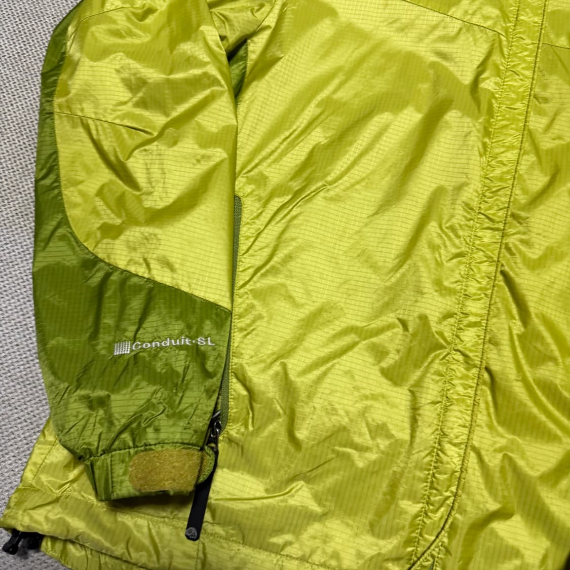 마운틴하드웨어 컨듀잇SL 바람막이 상품이미지2