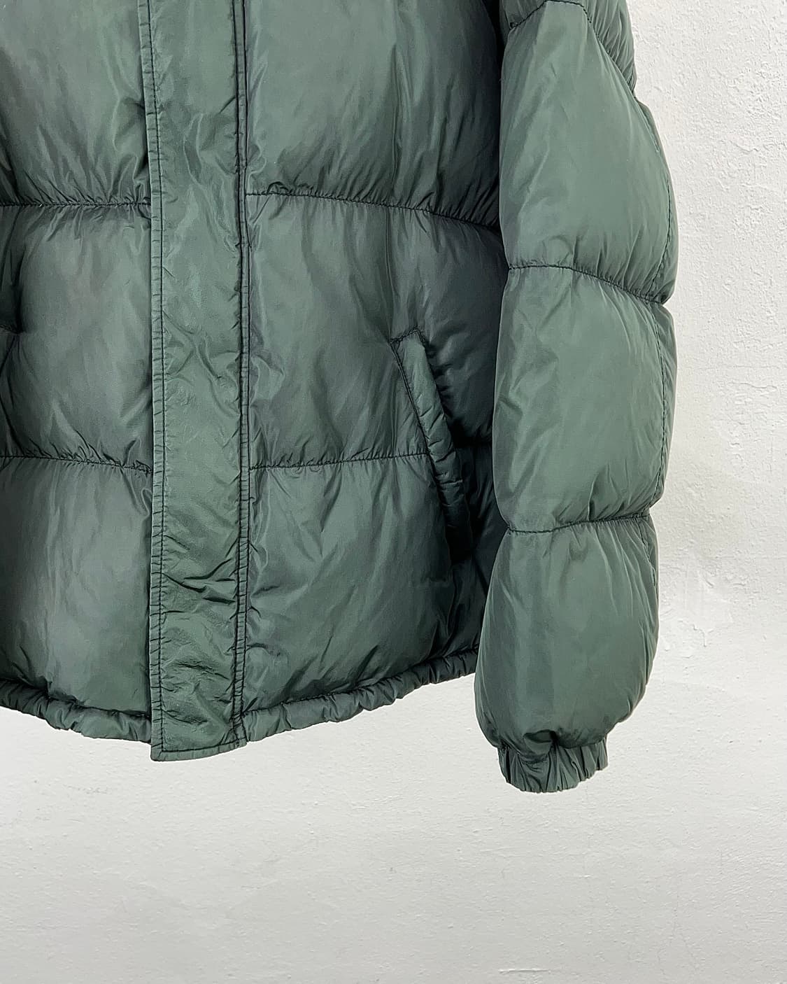 프라다 모스그린 패커 히든 후디 푸퍼 다운 패딩 상품이미지5