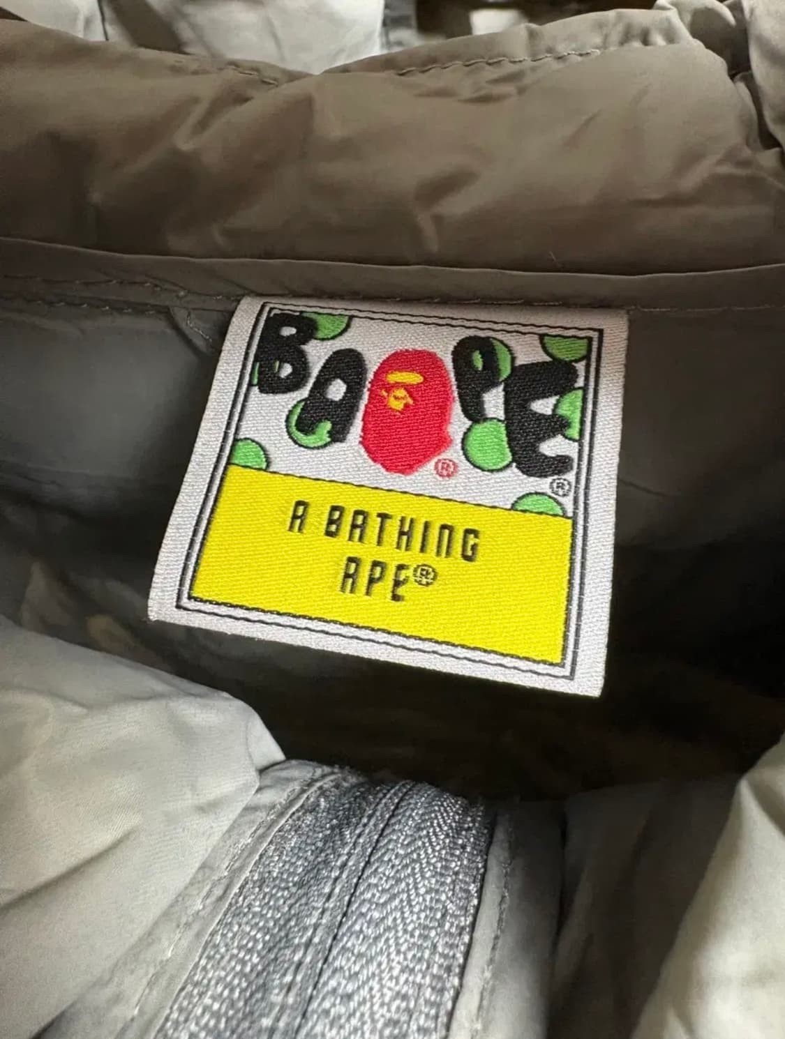 베이프 경량패딩 상품이미지3