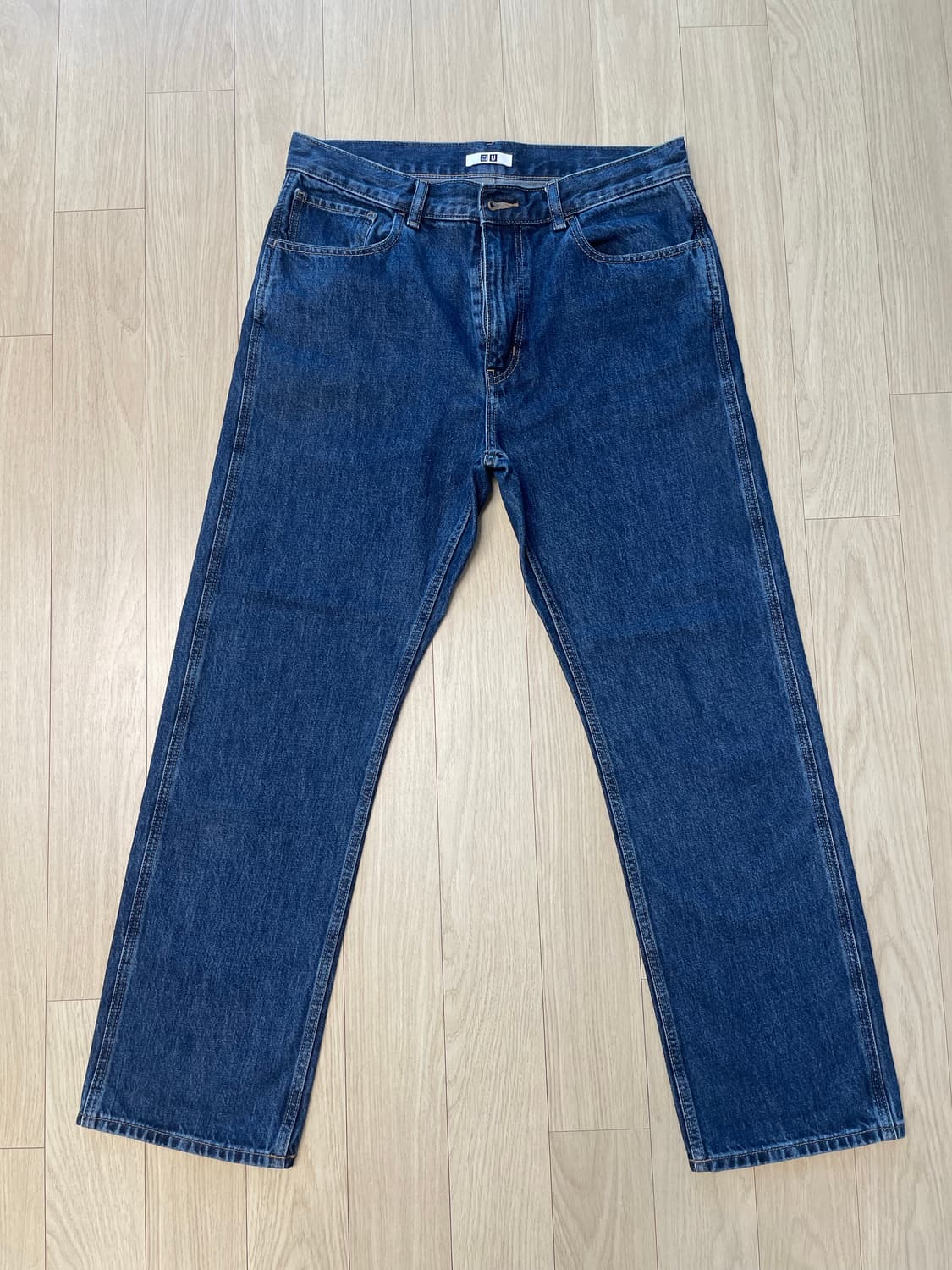 [31] 유니클로u 레귤러피트진 진청 상품이미지1