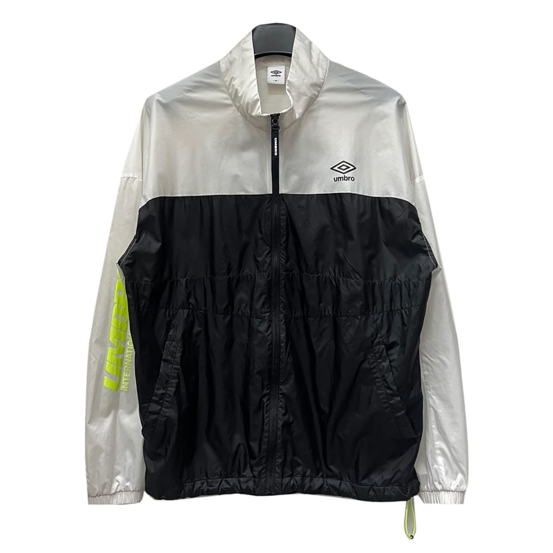 엄브로 LQB 플라이트 경량 바람막이 자켓 100 상품이미지2