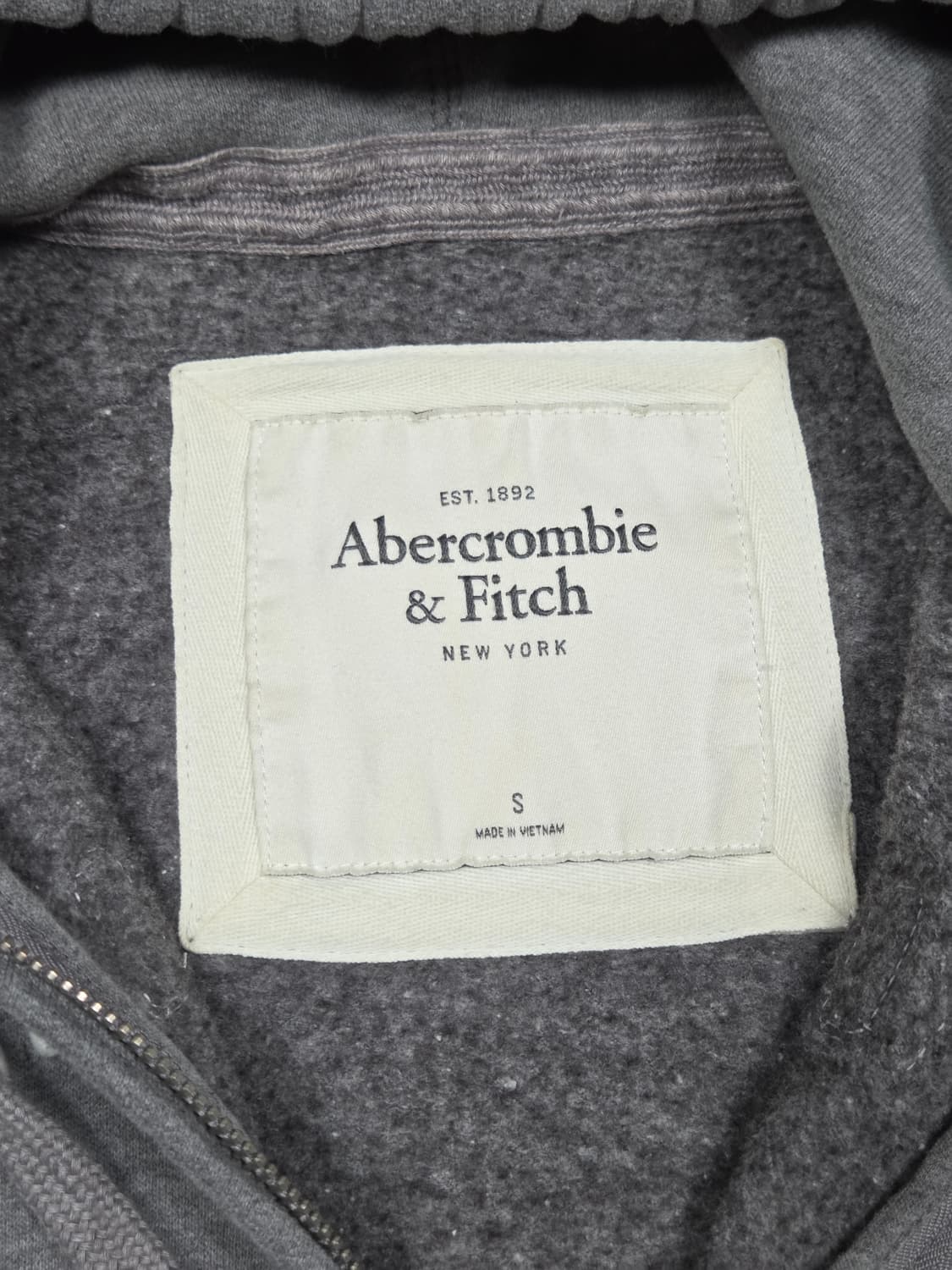 [아베크롬비] 아플리케 빅로고 후드 집업 | A00169 상품이미지3