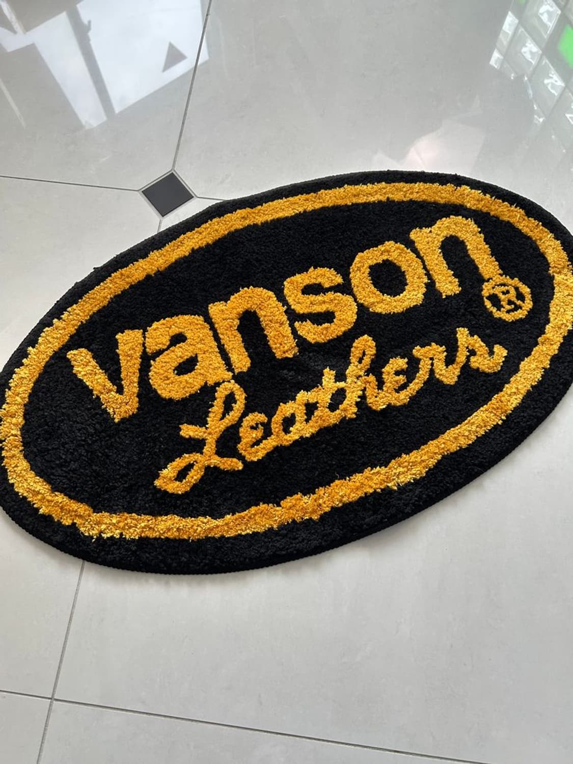 BIG LOGO RUG 대형 로고 러그 상품이미지3