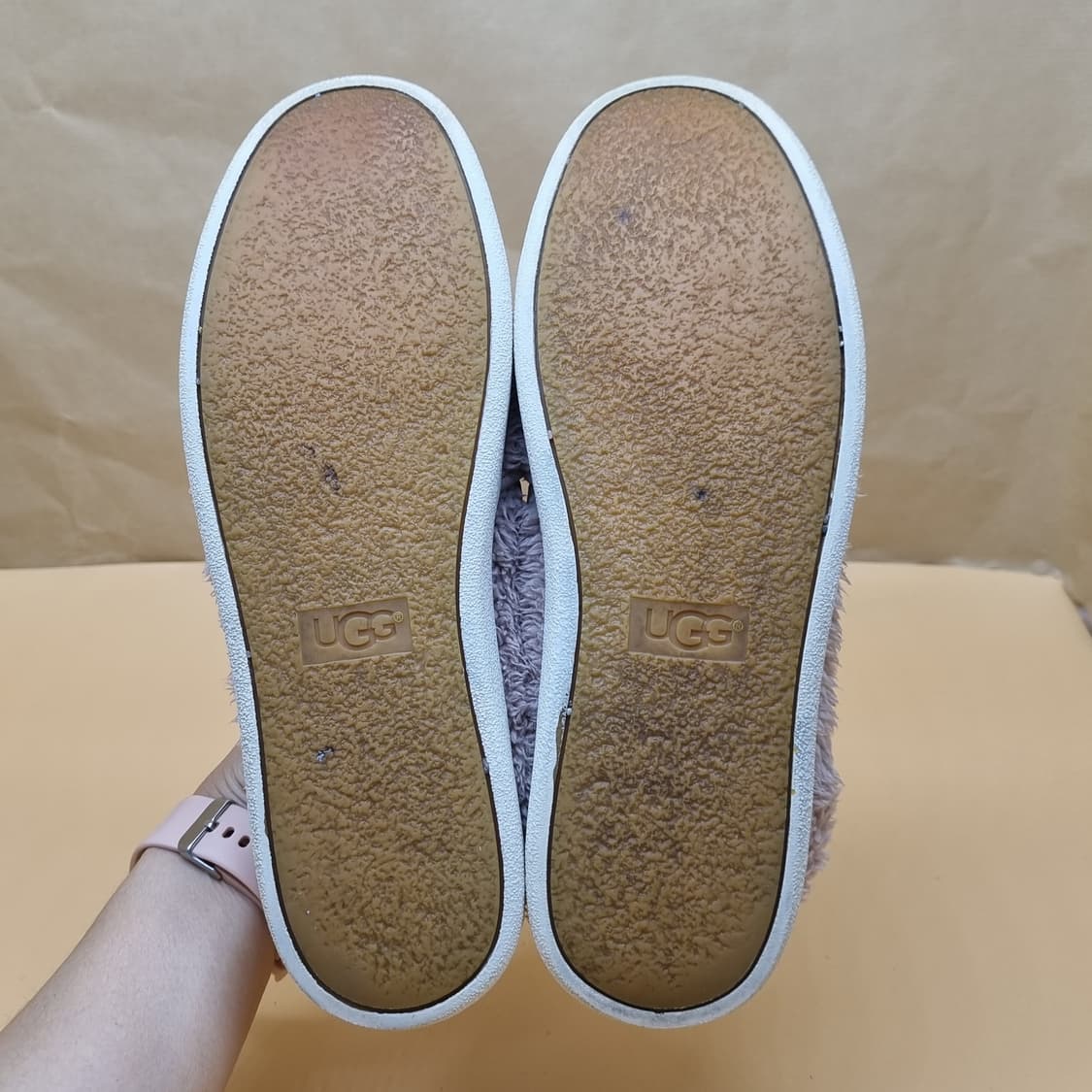 UGG 어그 RICCI 퍼 슬립온 실사이즈245 상품이미지3