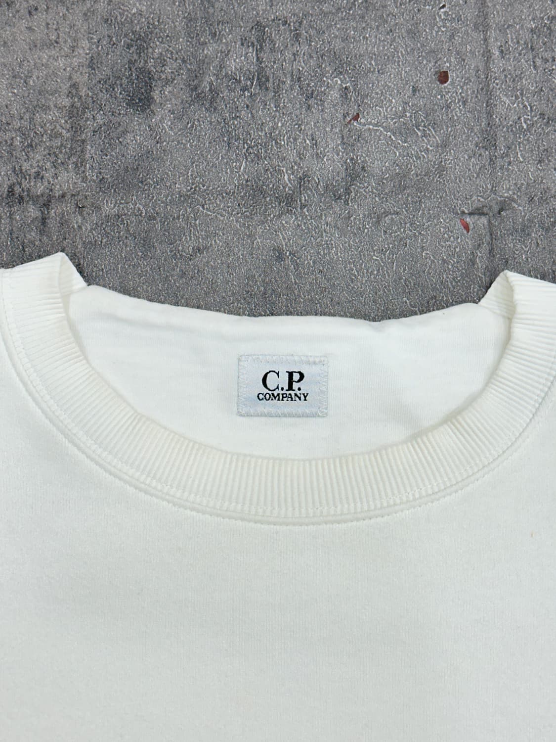 CP컴퍼니 맨투맨 상품이미지3