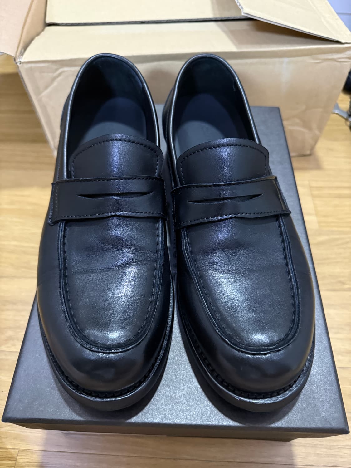 로맨틱 무브 뉴 러그 로퍼 (홀스레더 블랙) 255 상품이미지5