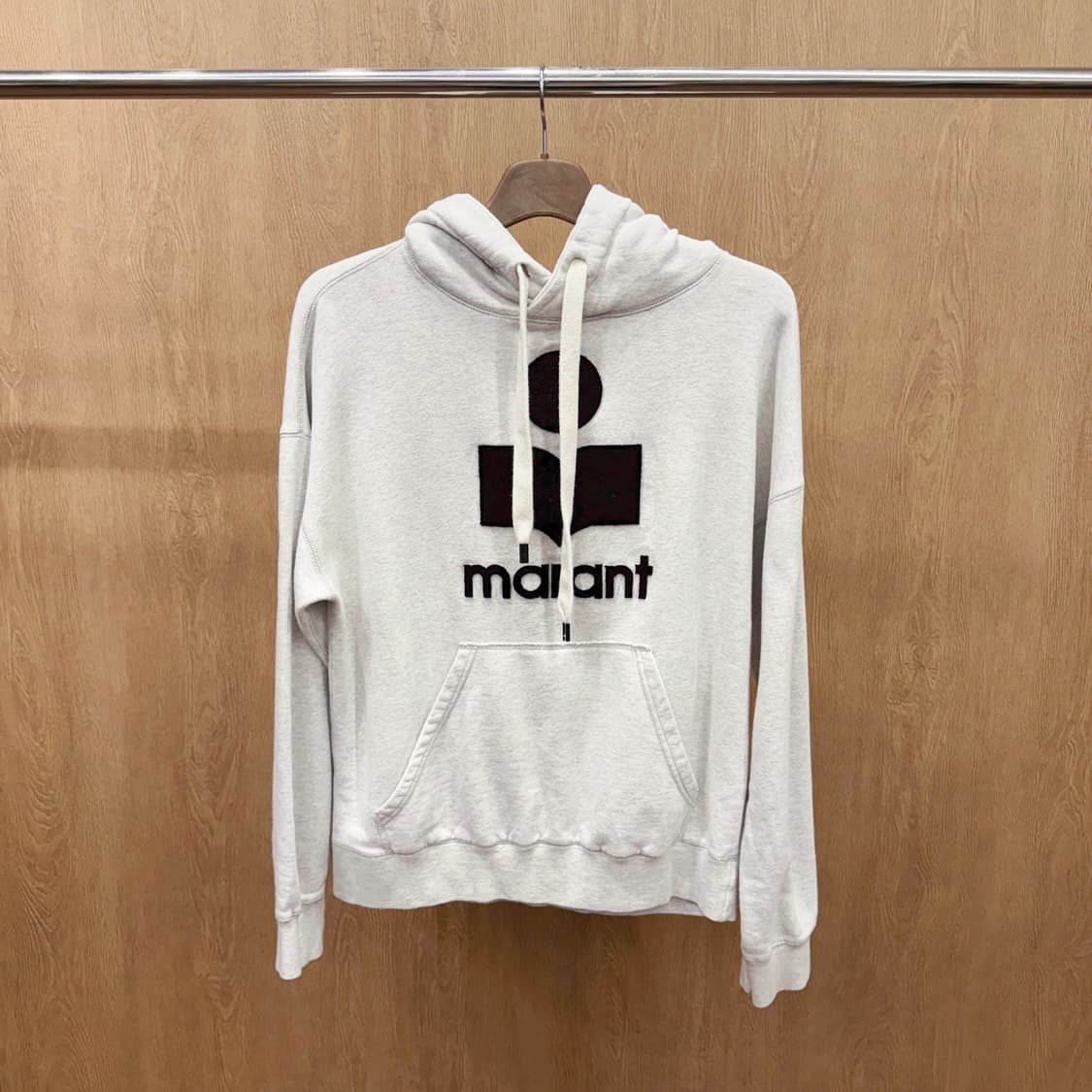 이자벨마랑 에뚜왈 후드티 스웻셔츠 빅로고 패치 디테일 오프화이트 상품이미지2