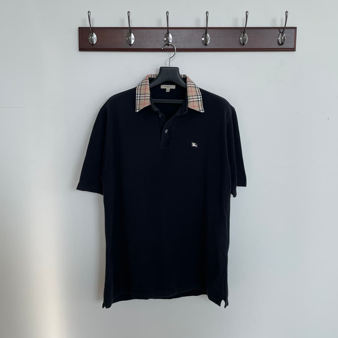 버버리 카라 노바 체크 PK 블랙 반팔 티셔츠 상품이미지2