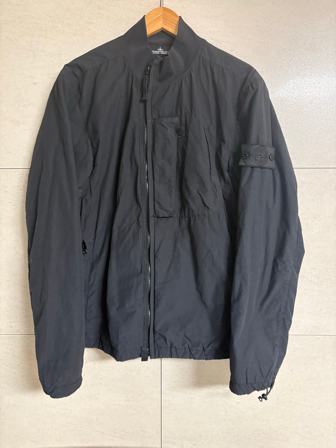 [L] 스톤아일랜드 쉐도우프로젝트 나슬란 라이트 봄버 상품이미지1