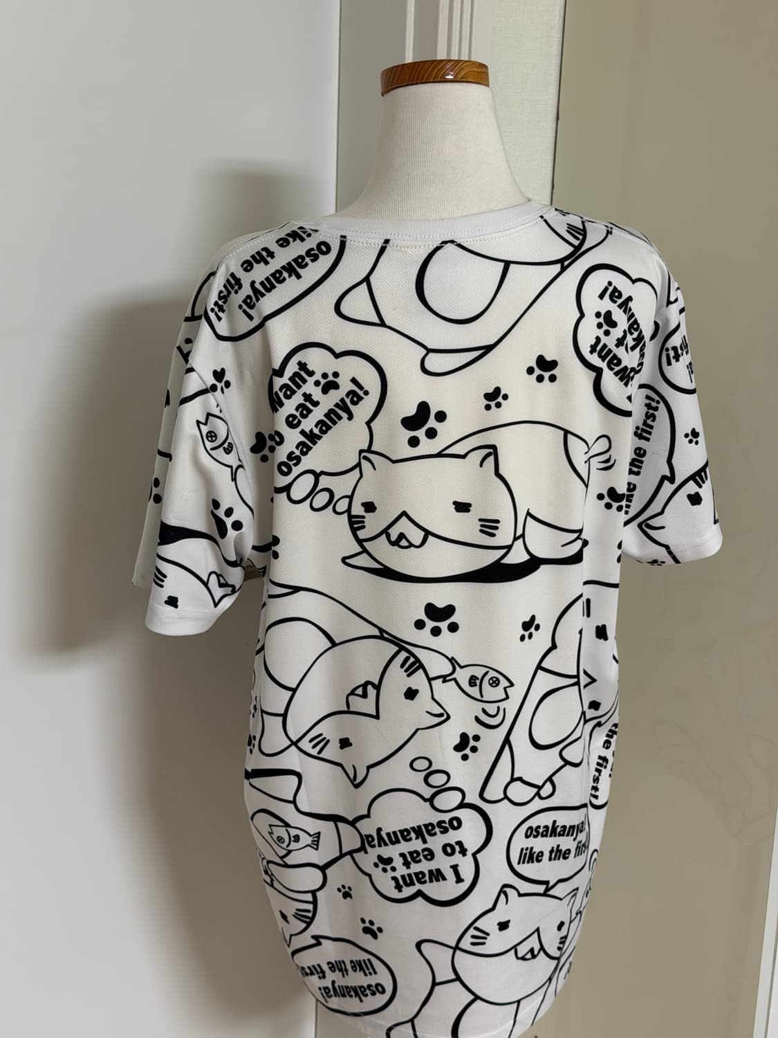 네코부치 화이트 고양이 프린팅 반팔 상품이미지2