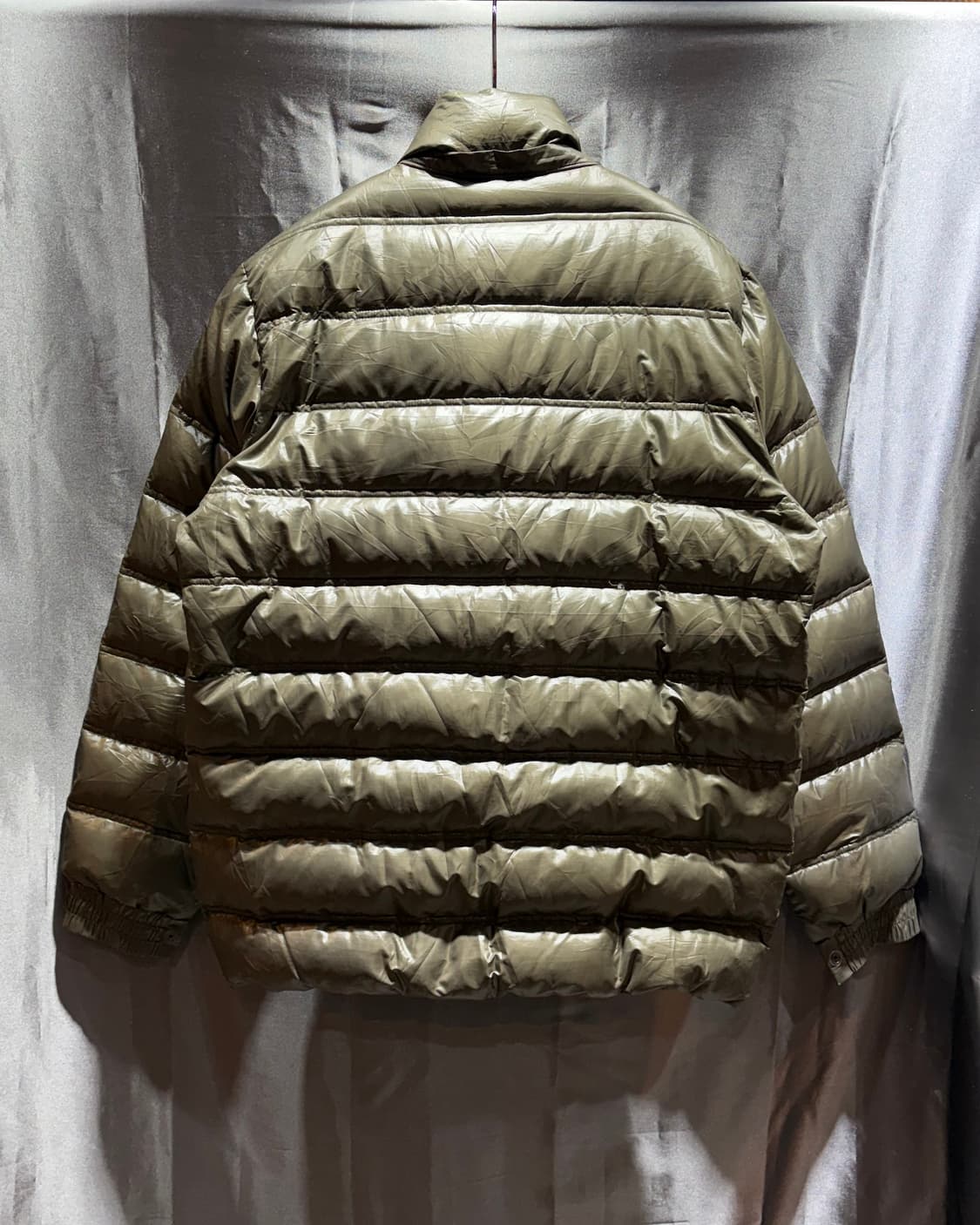 L 아디다스 원포켓 글로시 카키 경량패딩 상품이미지3