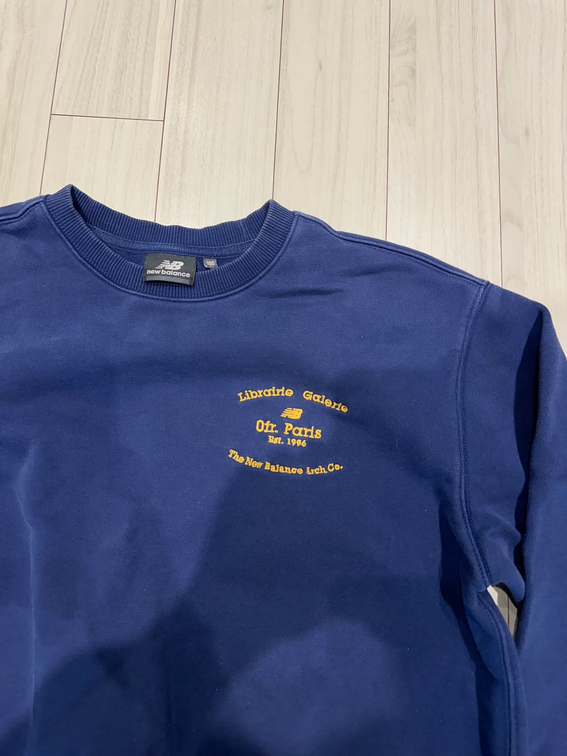 뉴발란스 네이비 맨투맨 100 상품이미지2