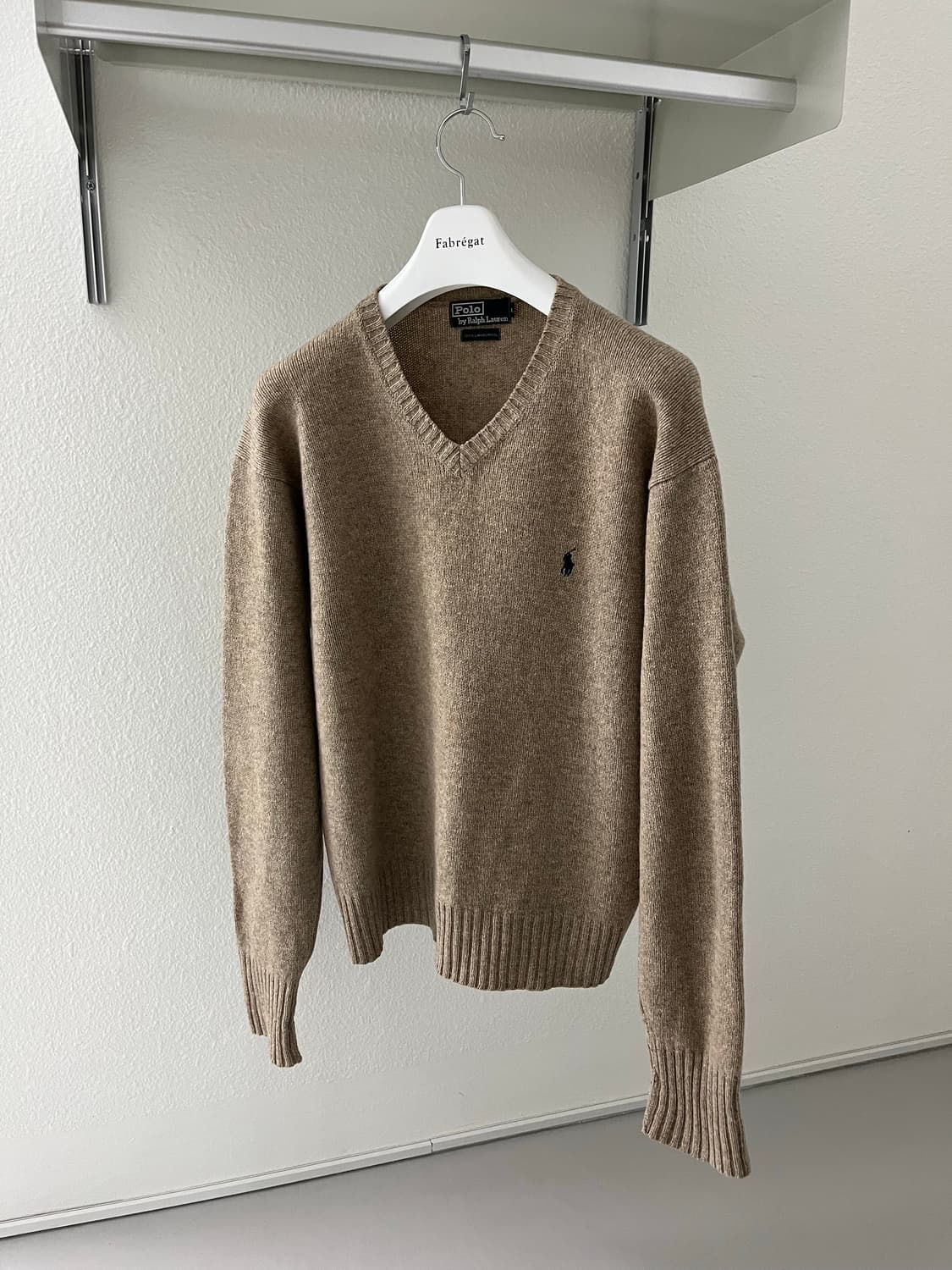 폴로 브이넥 니트 상품이미지3