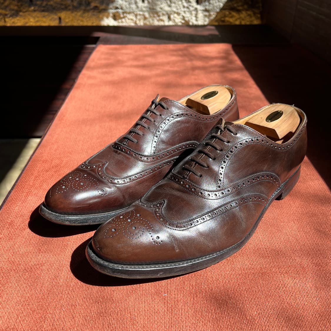 UK9, G 처치스 베를린 슈트리 더스트백 포함 상품이미지2