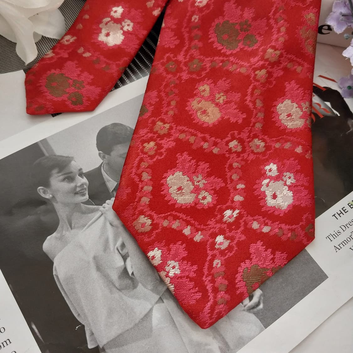 겐조 실크 진핑크 플라워 자카드 넥타이 9cm A+등급 K1358
 상품이미지4