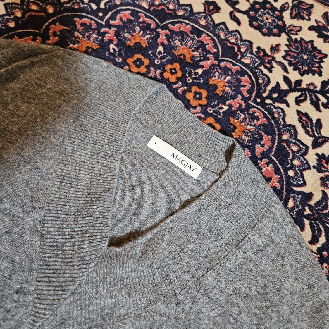 매그제이(MAGJAY) 소프트 캐시미어 울 혼방 니트 상품이미지4