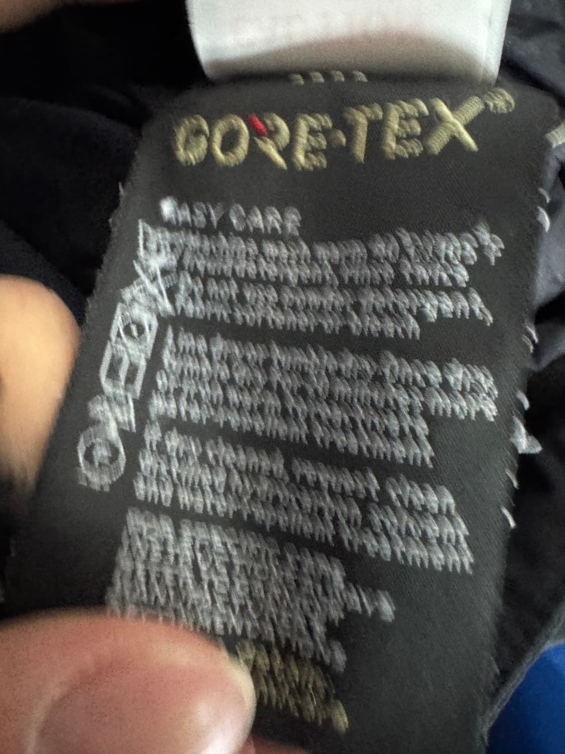 여성 블랙야크 고어텍스 구스다운 라쿤퍼 패딩 점퍼 상품이미지3