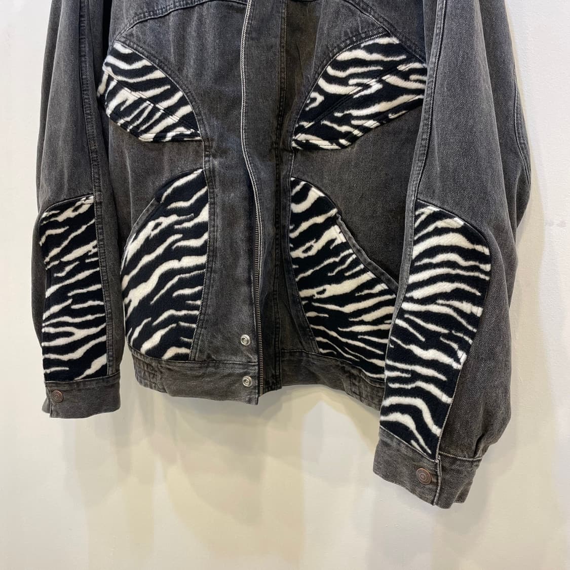 셀린느 21fw 지브라 오버사이즈 자켓  ​  상품이미지7