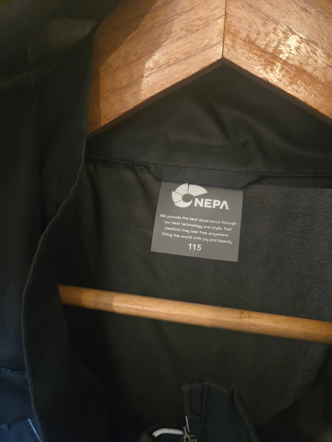 네파 남성 바람막이 조끼 115 블랙 상품이미지3