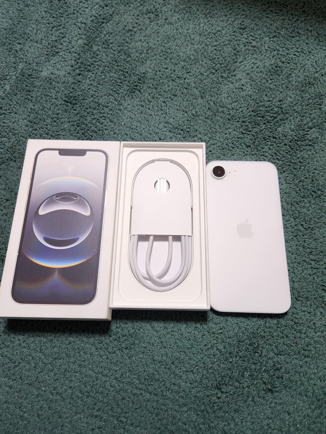 아이폰 16e 신품급 급처 (사이클 3회 / 풀박스) 상품이미지2