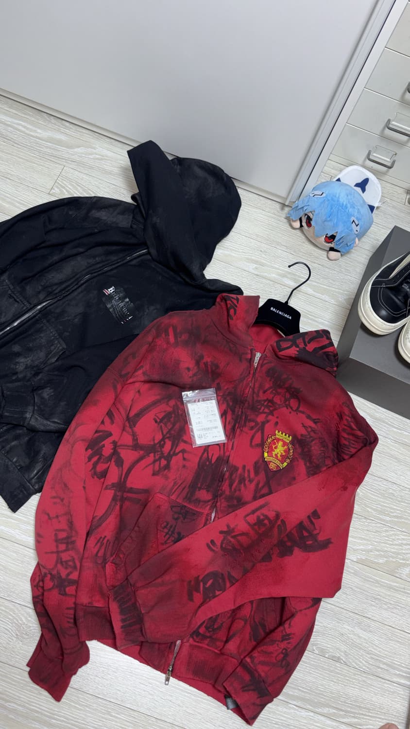 사이즈교신( 발렌시아가 스케이터 레드 후드집업 m사이즈 상품이미지1