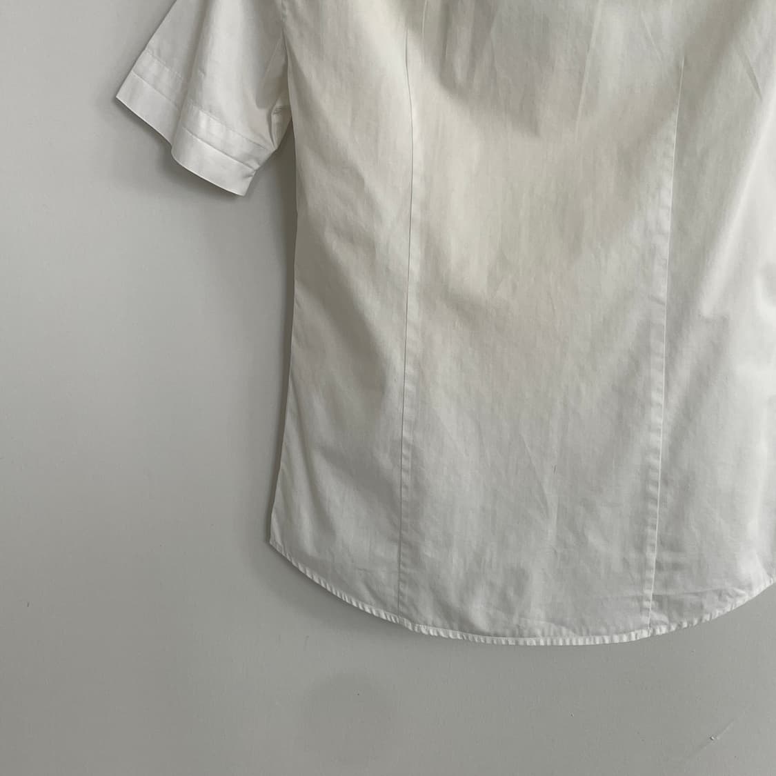 우영미 S,09-95 슬림핏 화이트 코튼 반팔 셔츠 상품이미지6