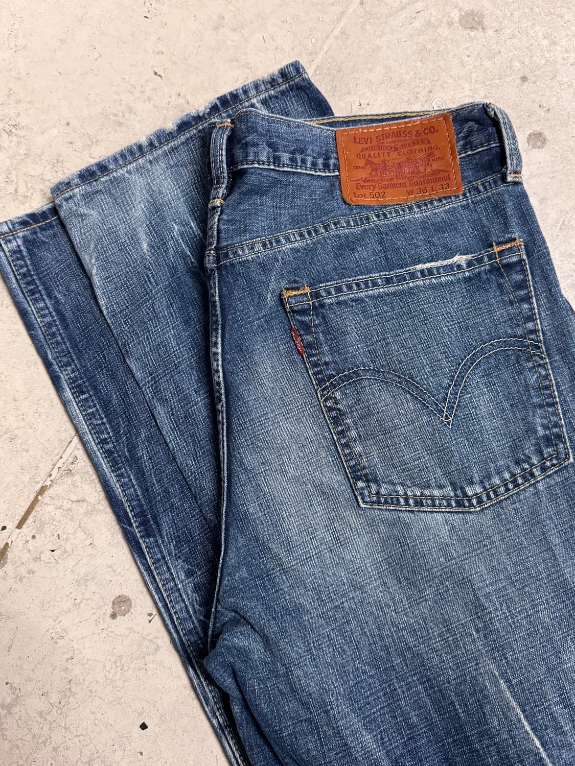 리바이스 502 다이드 워싱 데님팬츠  상품이미지2